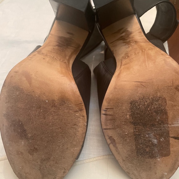 Black stacked heel. Heel/toe out. Ankle fasten. Very comfortable. Preowned - Picture 4 of 5